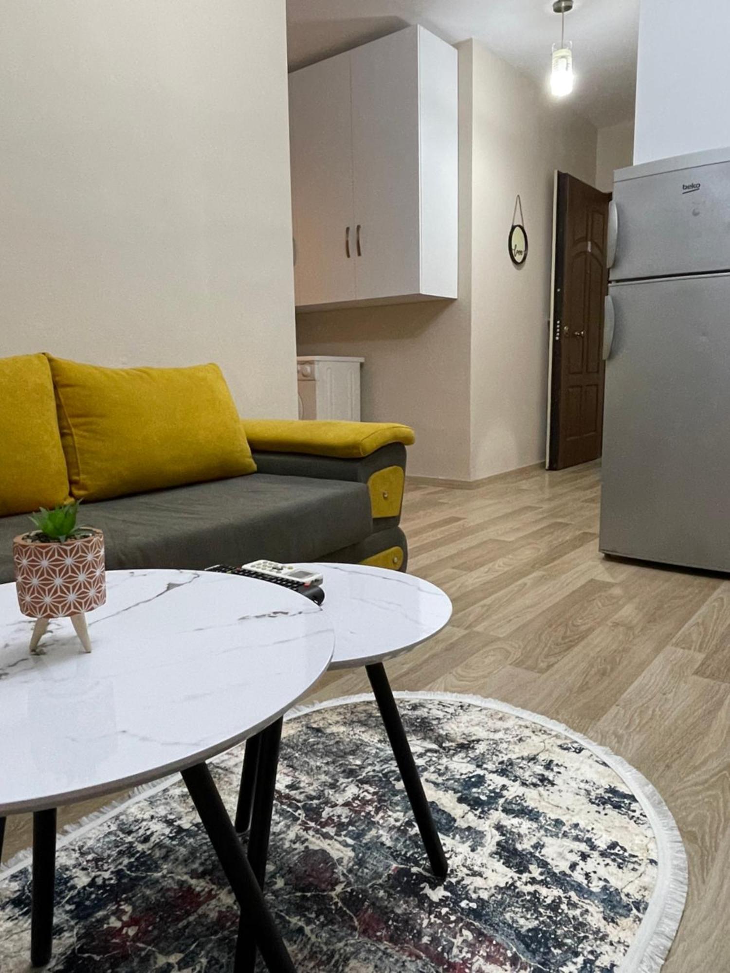 Comfort Apartment City Center Tirana Esterno foto